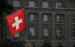 Thụy Sĩ phong tỏa tài sản trị giá 14 tỷ USD của Nga